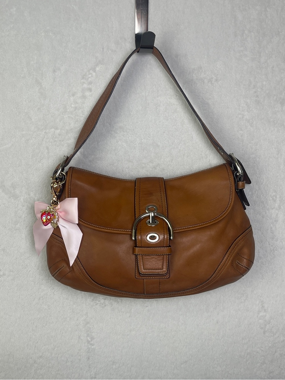 VINTAGE Coach Soho Flap Shoulder Bag British Tan Leather F10192 - Picture 12 of 13